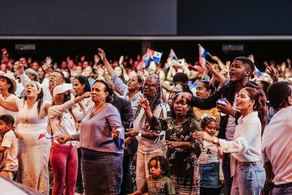 Les incontournables vinyles hardtek pour électriser vos soirées