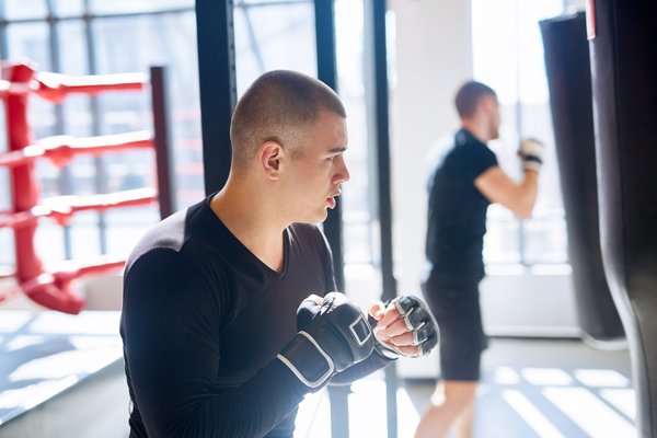 Comment bien choisir un rashguard de MMA ?